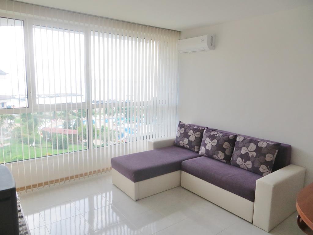 Holiday Apartment In Riviera Complex Sveti Vlas Værelse billede